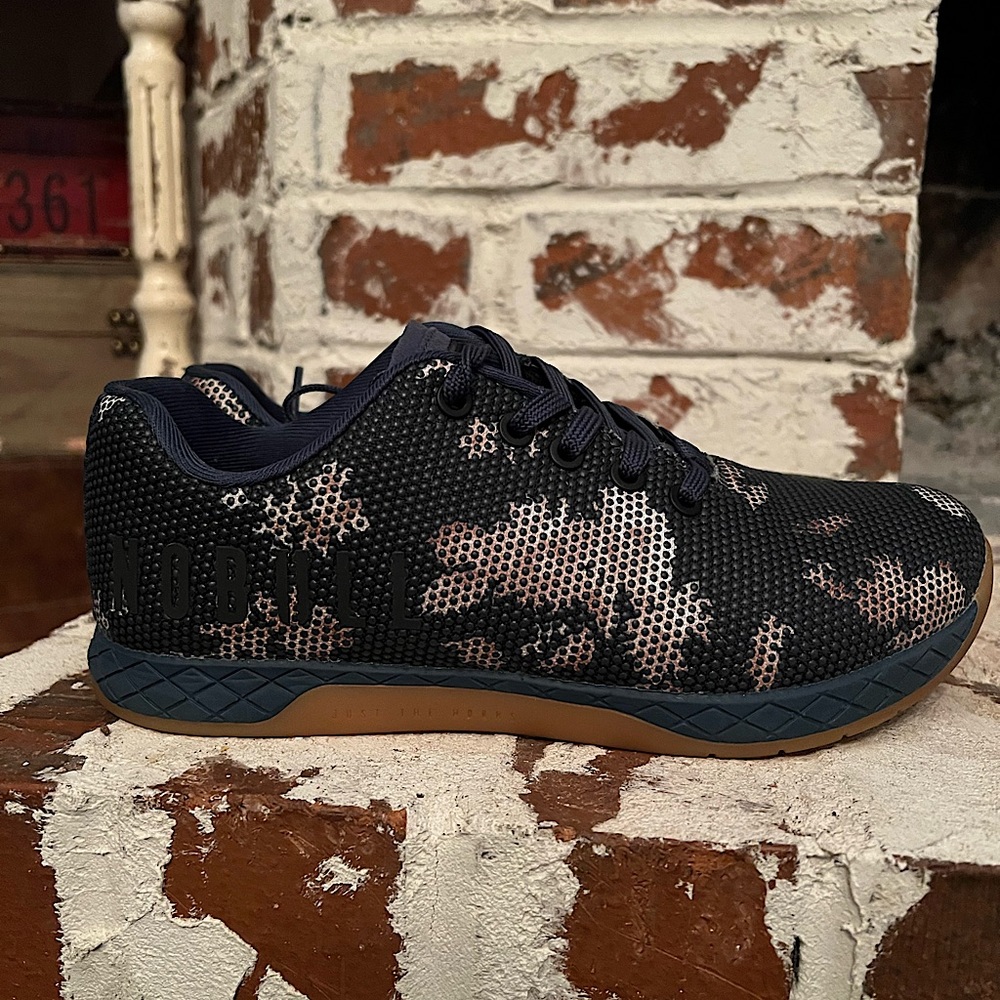 NOBULL 8.5 womens